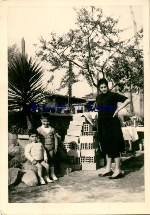 Foto di famiglia alla Marranella. Foto: Album di Roma [CC BY]