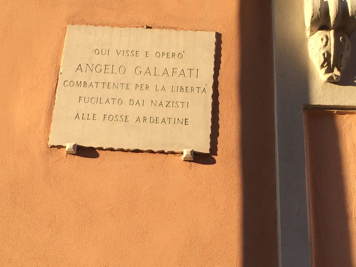 Targa in memoria di Angelo Galafati, Via Fortebraccio, 25 [CC BY NC SA]